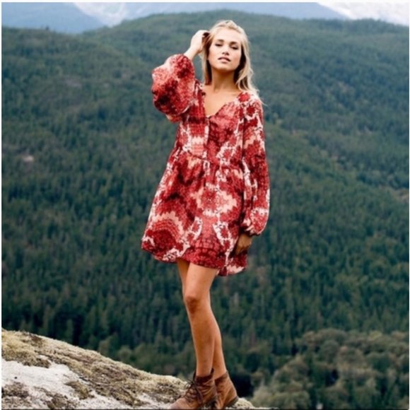 Show Me Your MuMu Dresses & Skirts - SHOW ME YOUR MUMU Floral Button Long Sleeve Dress